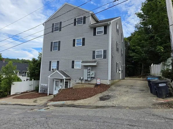 19 McDonald St APT 3, Spencer, MA 01562