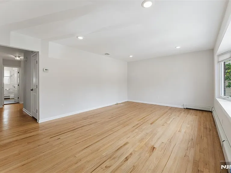 312 Glen Ave #1 — Photo 9