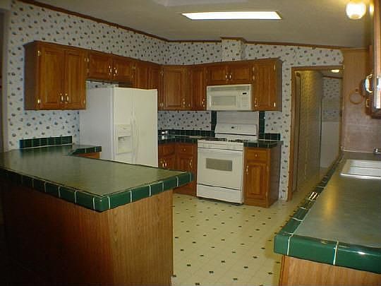 5th image of 8406 Tamarack Dr