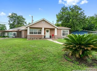 927 Hermine Blvd, San Antonio, TX 78201