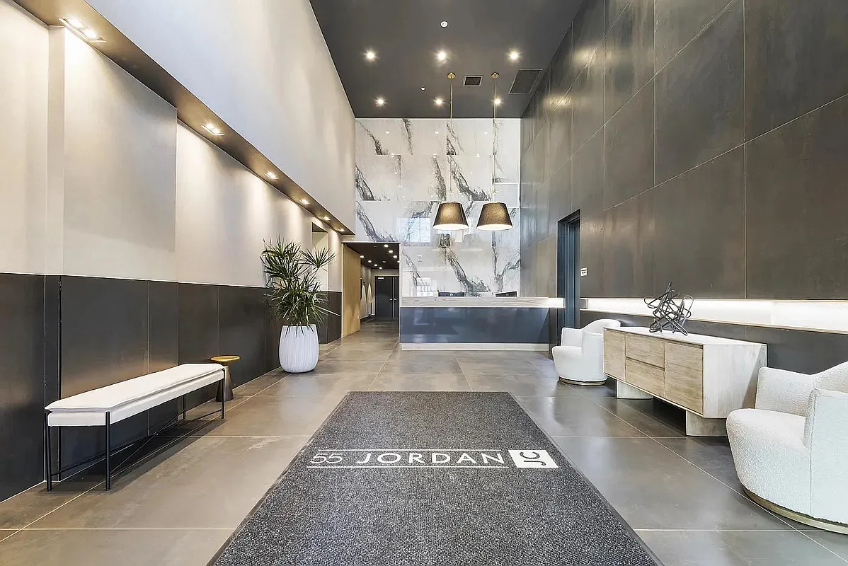 55 Jordan — Photo 3