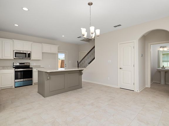 5th image of 2042 Retama St
