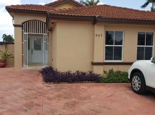 897 NW 132nd Ave W, Miami, FL 33182
