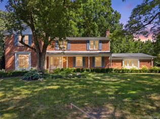 4363 Barchester Dr, Bloomfield Hills, MI 48302