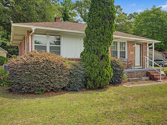 3rd image of 230 Sunnifield Dr