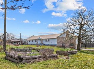 471 SW County Road F Rd, Centerview, MO 64019