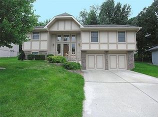 403 NW 73rd Ter, Kansas City, MO 64118