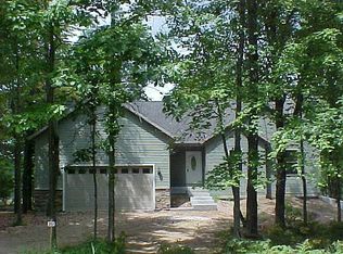 10022 Sunset Dr, Stanwood, MI