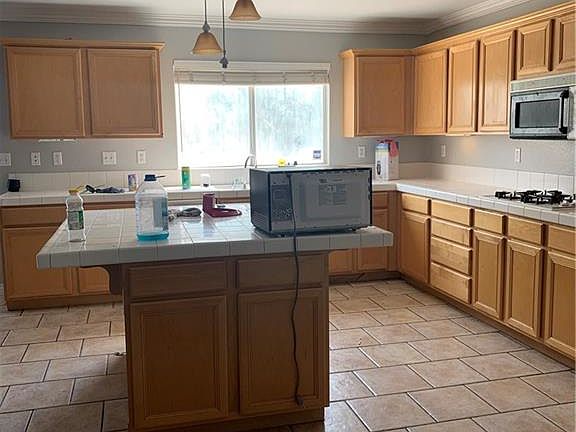 5th image of 2205 Spanish Town Ave