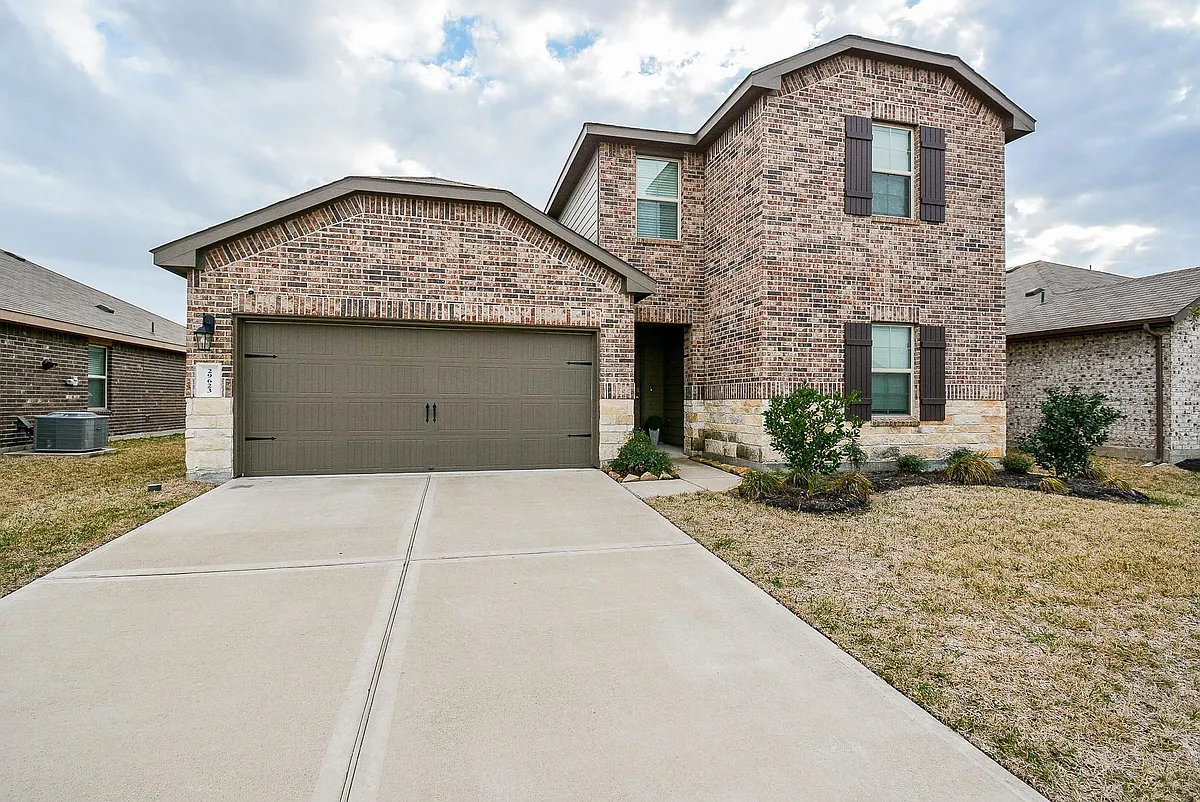 Photo 1 of 32 - 29623 Juniper Ct - Katy, TX Primary Photo - 29623 Juniper Ct