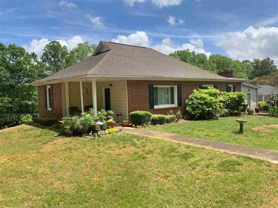 107 S Poplar Ave, Landrum, SC, 29356