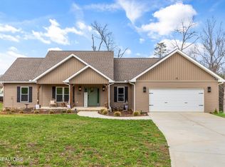 6035 Bingham Ln, Maryville, TN 37801