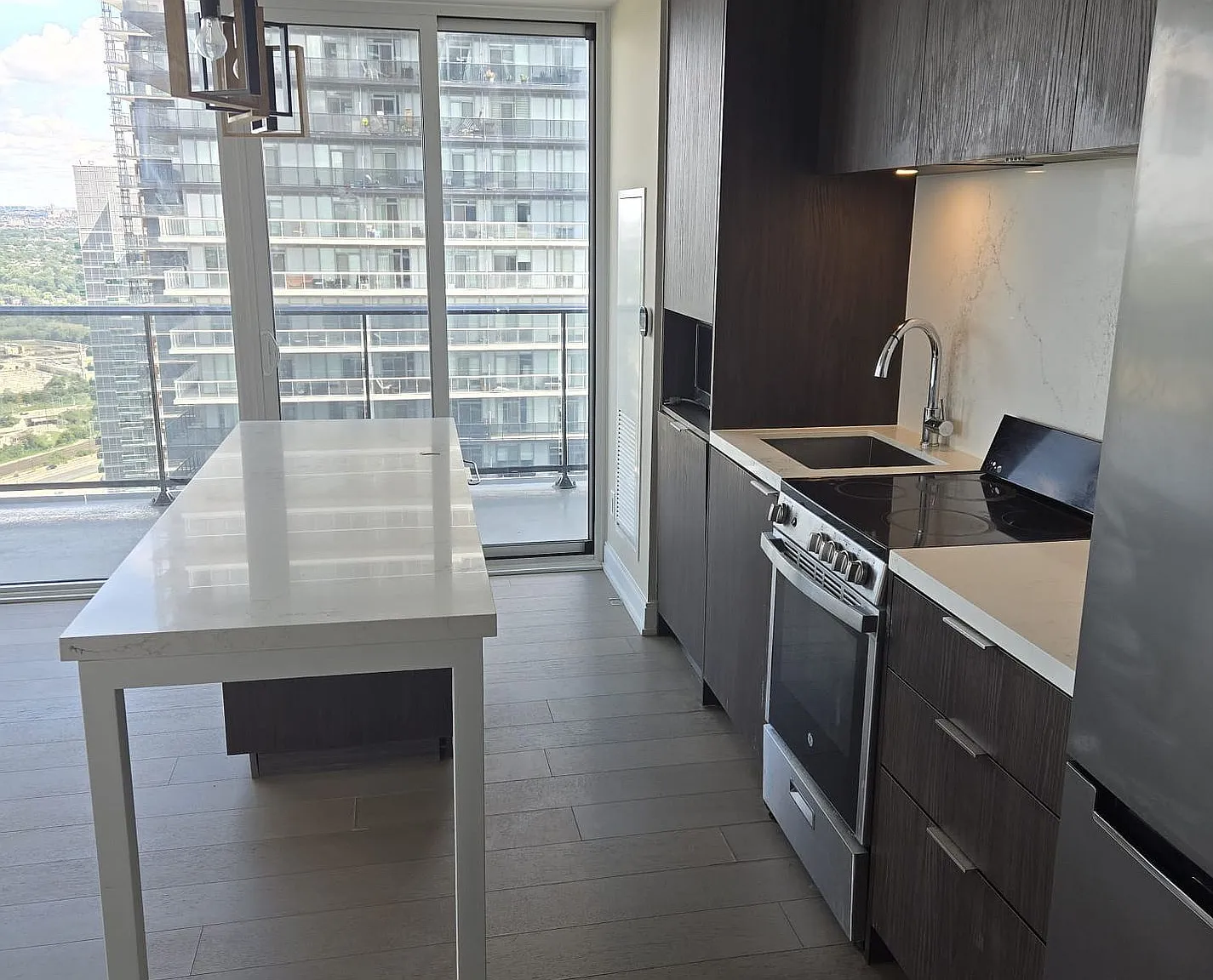 2 bed, $2,750 — Photo 4