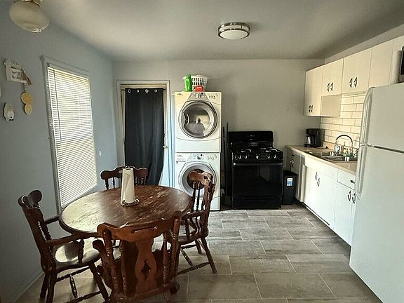 2nd image of 2744 Center Ave