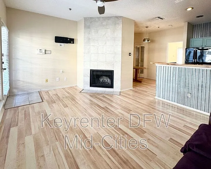 4800 W Lovers Ln #405 — Photo 2