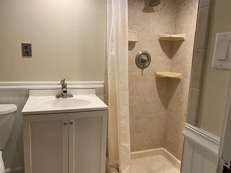 91 Sylvester Ave #1 — Photo 2