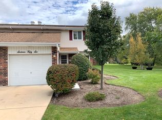 1656 Castbourne Ct, Wheaton, IL 60189