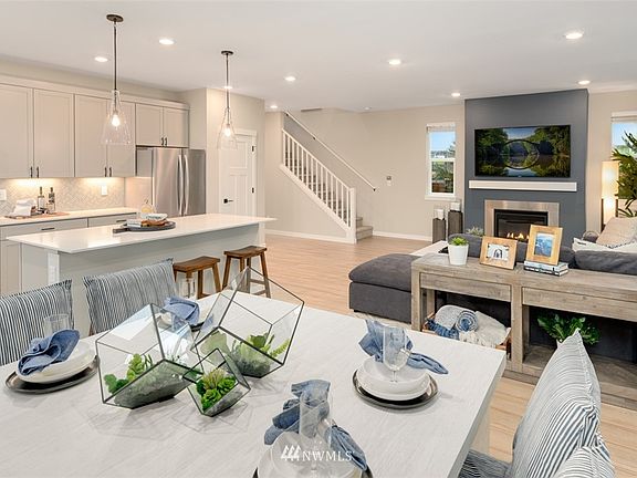 5th image of 2717 15th Avenue Ct NW #24