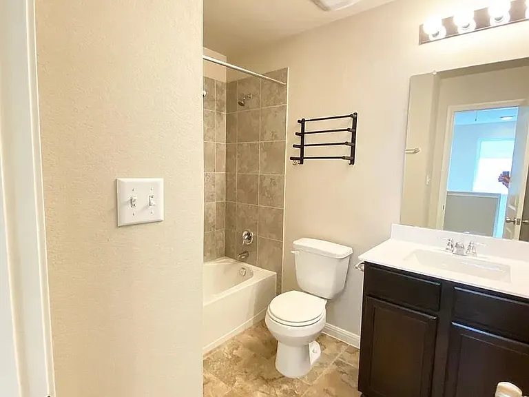 1010 Sand Post Pl — Photo 27