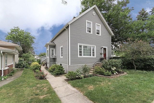 1st image of 1820 Illinois St