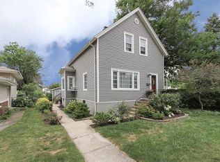 1820 Illinois St, Des Plaines, IL 60018