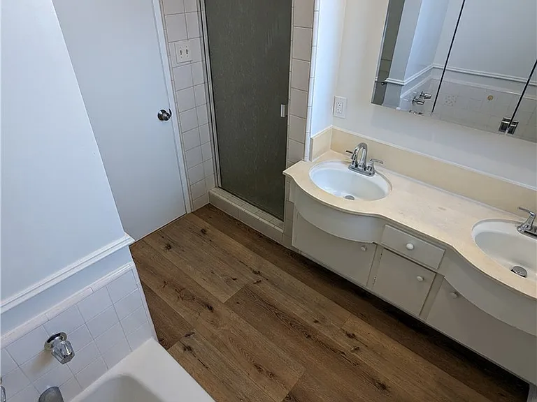 589 Fairview Ave — Photo 40