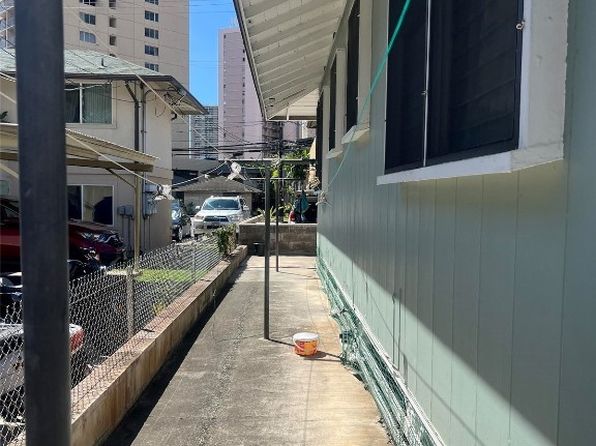 honolulu-hawaii-82508183 picture