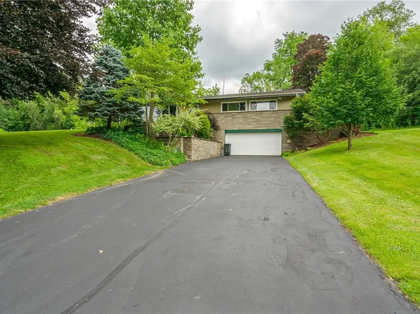 5170 Brockway Ln, Fayetteville, NY 13066
