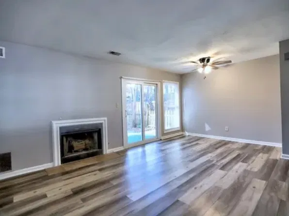 3525 Kennesaw Station Dr NW, Kennesaw, GA 30144