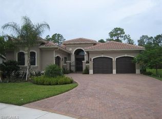 3010 Cinnamon Bay Cir, Naples, FL 34119