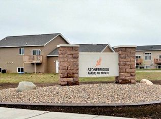 194 Mulberry Loop, Minot, ND 58703