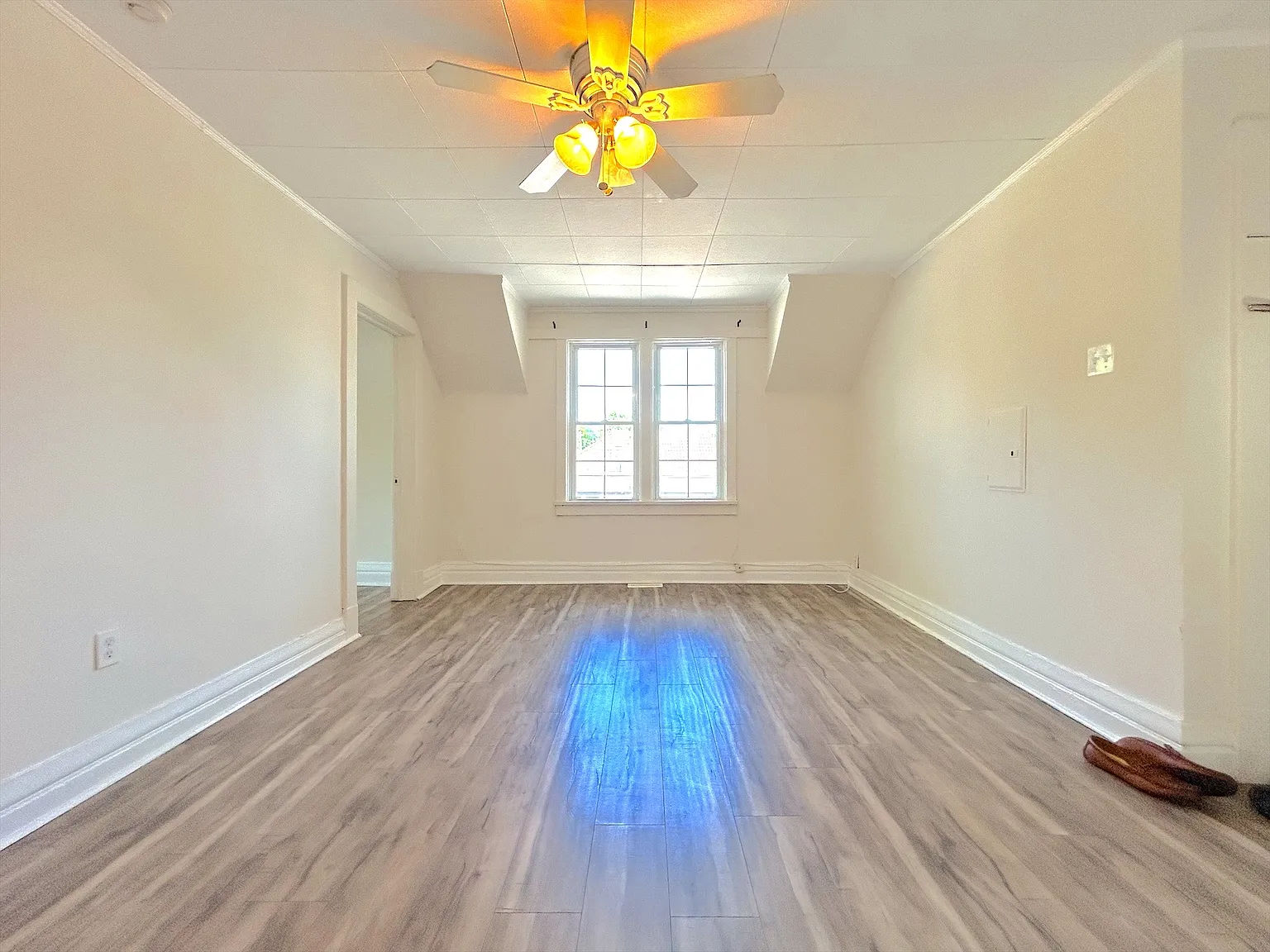 2 bed, $1,650 — Photo 4