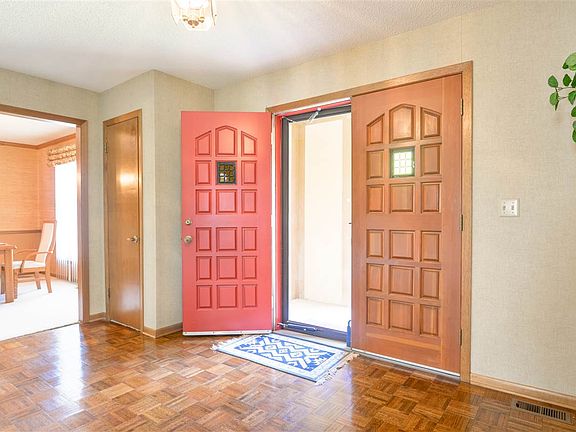 5th image of 7237 E Ayesbury St
