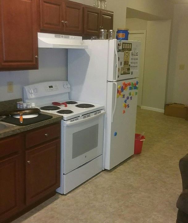 2nd image of 527 S State St APT F