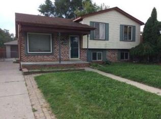 18780 E Ten Mile Rd, Eastpointe, MI 48021