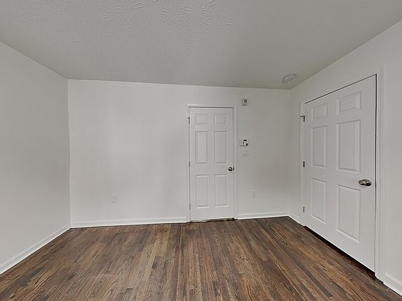 5th image of 805 Spencer St NW