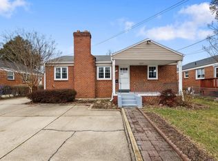 302 E Indian Spring Dr, Silver Spring, MD 20901