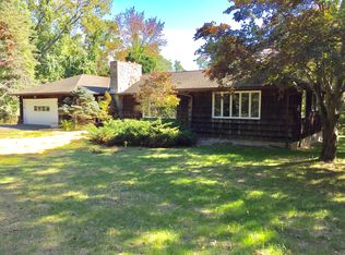 21 Scofield Rd, Pound Ridge, NY 10576