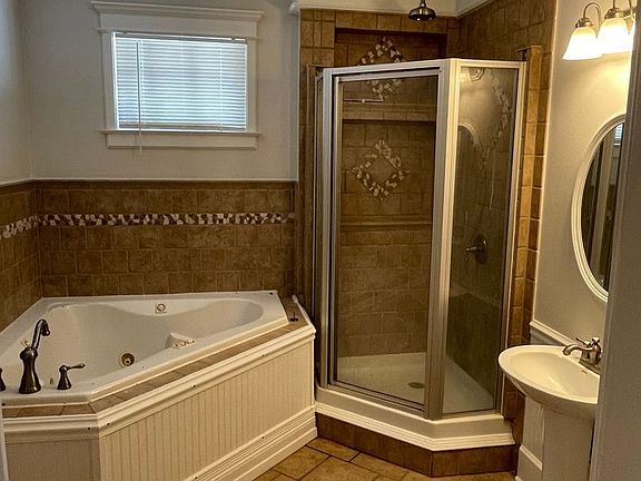 5th image of 4639 S Carrollton Ave #11499201