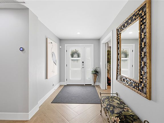 2nd image of 635 Gardenia Ln