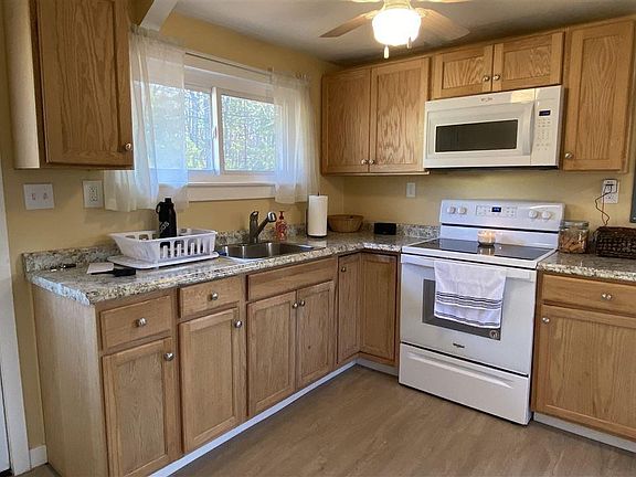 3rd image of 217 E Magnolia Ave