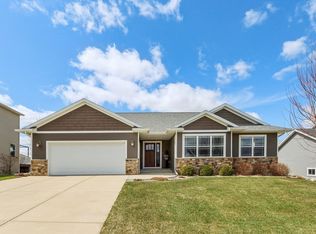 106 Cobblestone Dr, Lodi, WI 53555