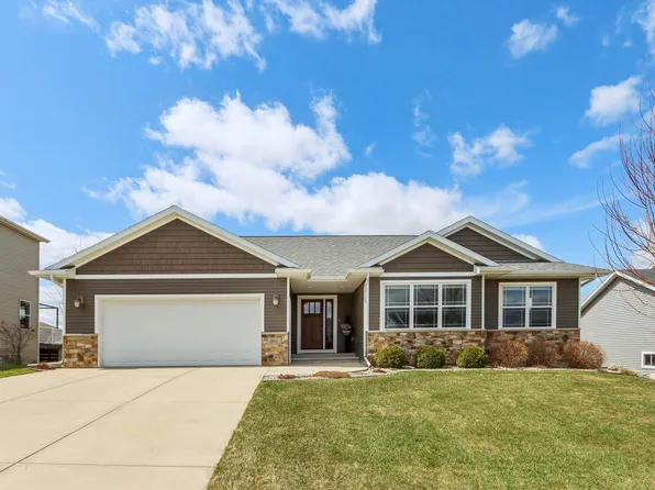 106 Cobblestone Dr, Lodi, WI 53555