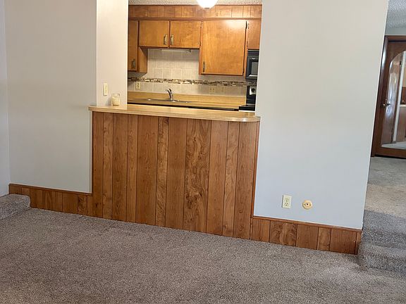 2nd image of 750 Fairdale Rd APT A5