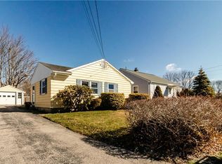 10 Manning Ter, Newport, RI 02840