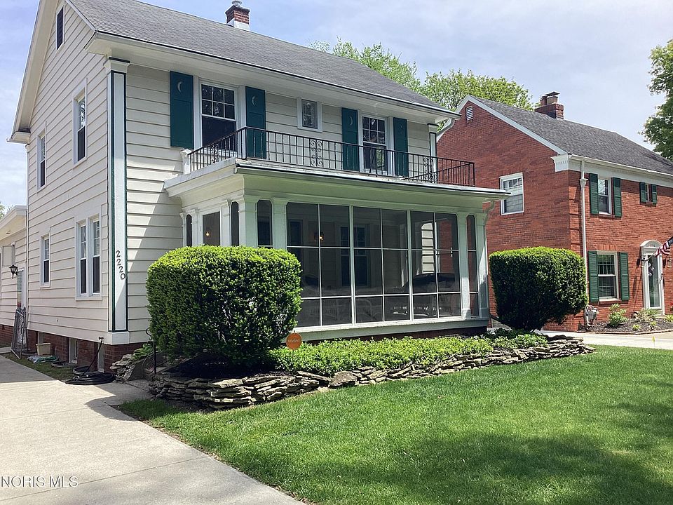 1st image of 2220 Pemberton Dr