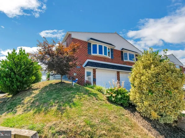 8547 Ridgeway St, Philadelphia, PA 19111