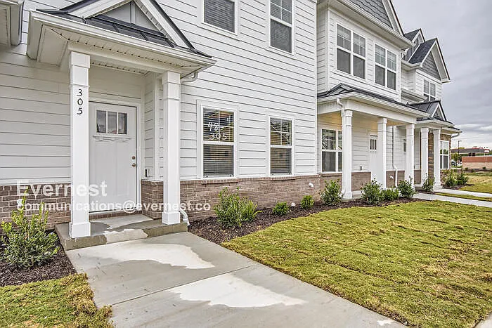307 Raines Ct — Photo 4