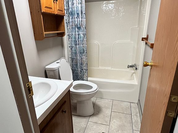 4th image of 273 Rhododendron Park Rd