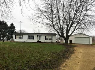 9805 Montague Rd, Winnebago, IL 61088